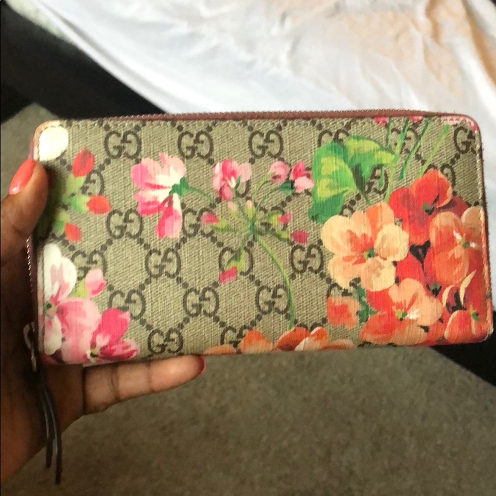 Gucci wallet